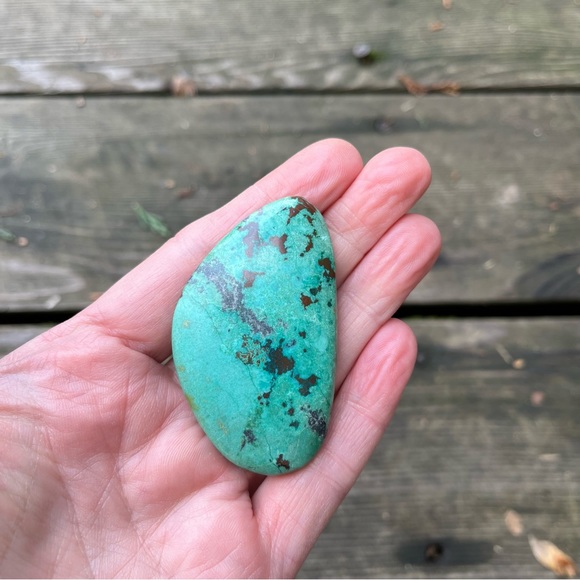 Turquoise With Cuperite Crystal - Picture 12 of 15